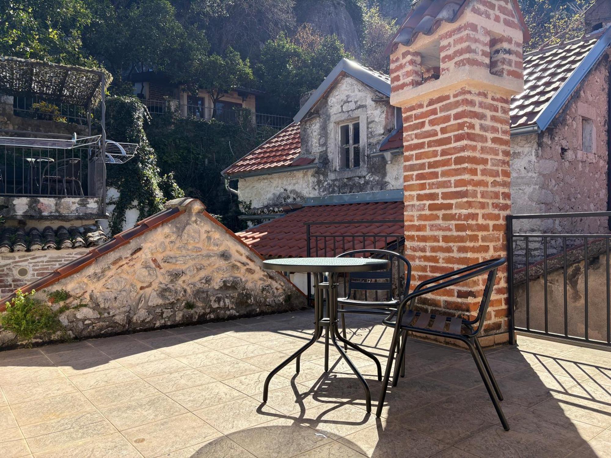 Antika Guesthouse Котор Екстериор снимка