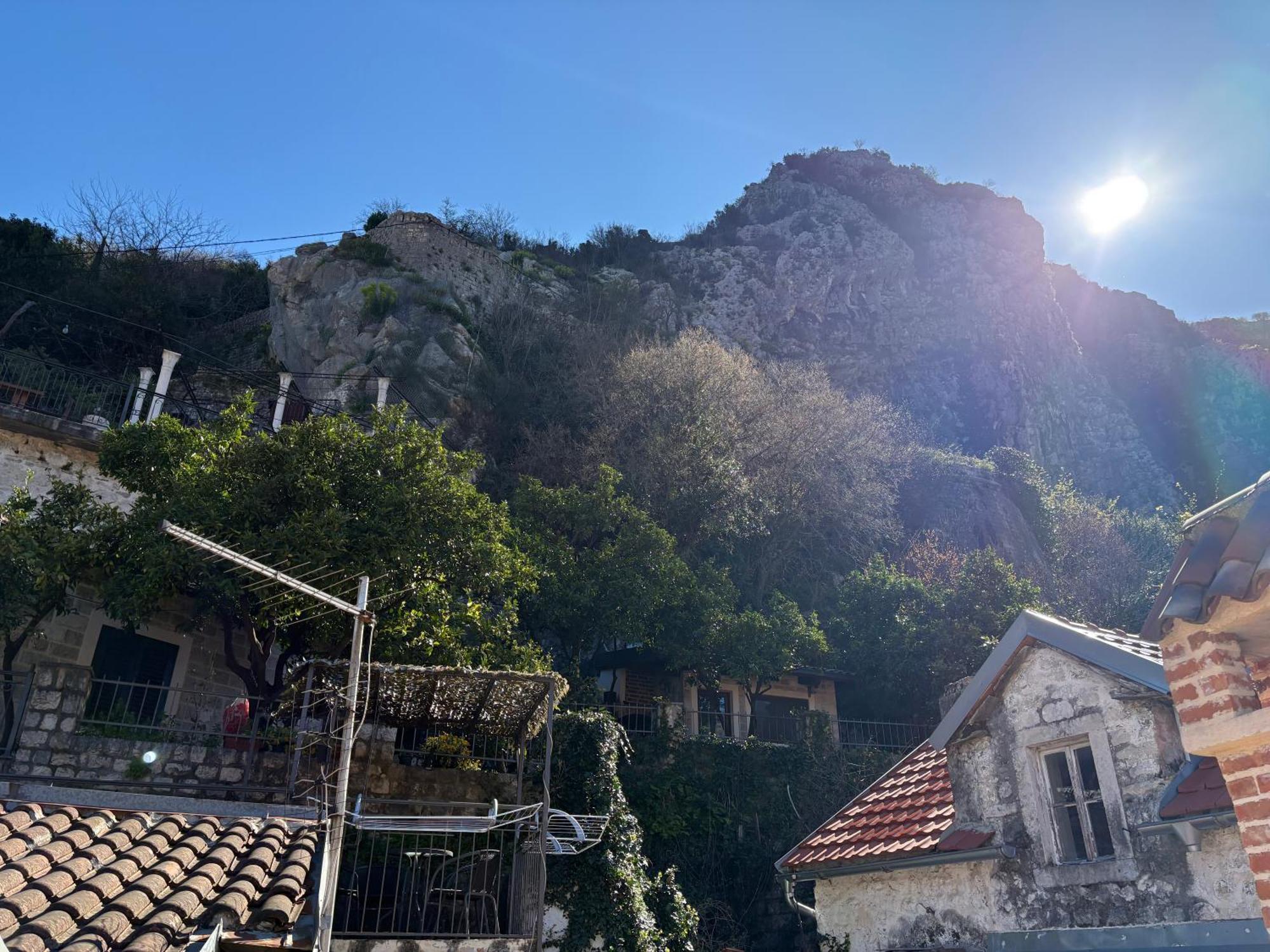 Antika Guesthouse Котор Екстериор снимка