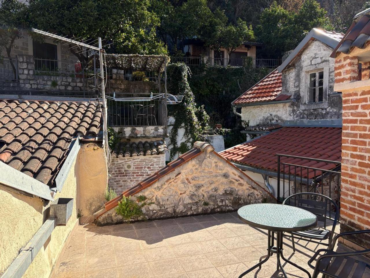 Antika Guesthouse Котор Екстериор снимка
